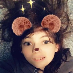 Meet your Posher, Crystal